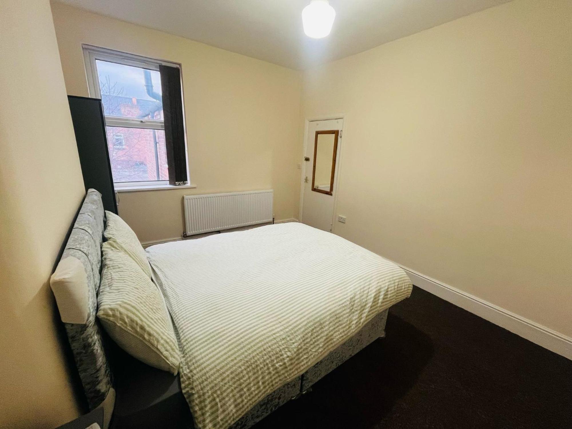 Habitación en casa particular Double Near Railway Station & Football Ground 88